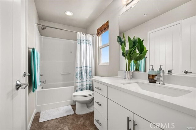 Building Photo - 817 S Anaheim Blvd