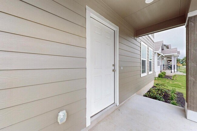 Building Photo - 178 Sormonne Lp