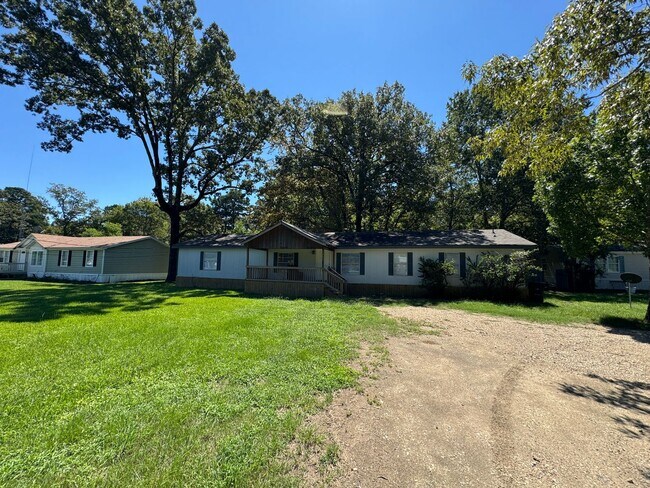 Building Photo - 161 Flournoy Lucas Rd
