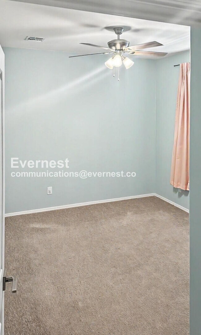 Building Photo - 10667 W Filbert St