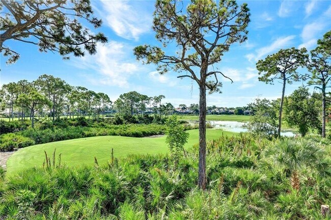 Building Photo - 27131 Oakwood Lake Dr