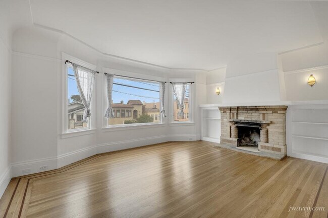 Building Photo - 467 40th Ave