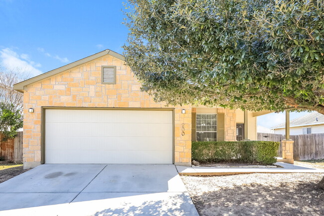 Building Photo - 200 Rustic Acres