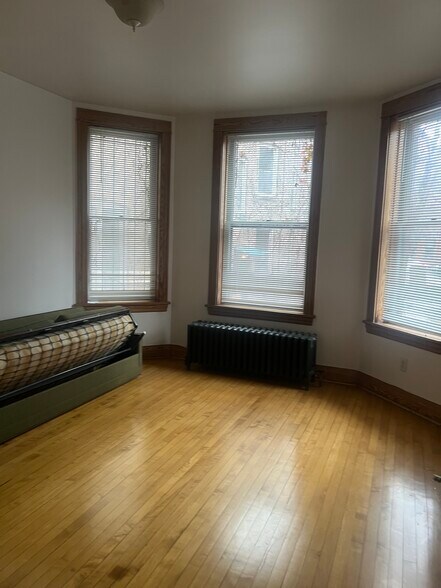 Building Photo - 1714 N Honore St