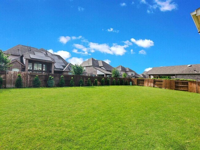 Building Photo - 25406 Hollowgate Park Ln