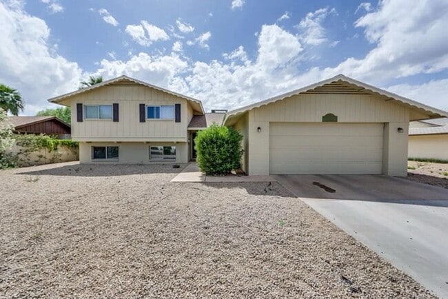 Building Photo - 5-Bed 3.5 Bath Tempe Home with Private Pool & Prime ASU Proximity