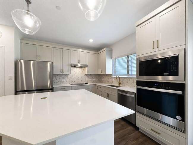 Building Photo - 2725 Woodall Dr
