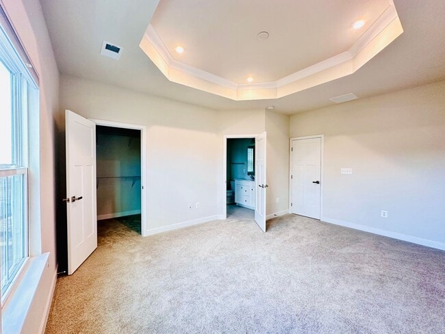 Building Photo - 4023 Purple Flora Bnd