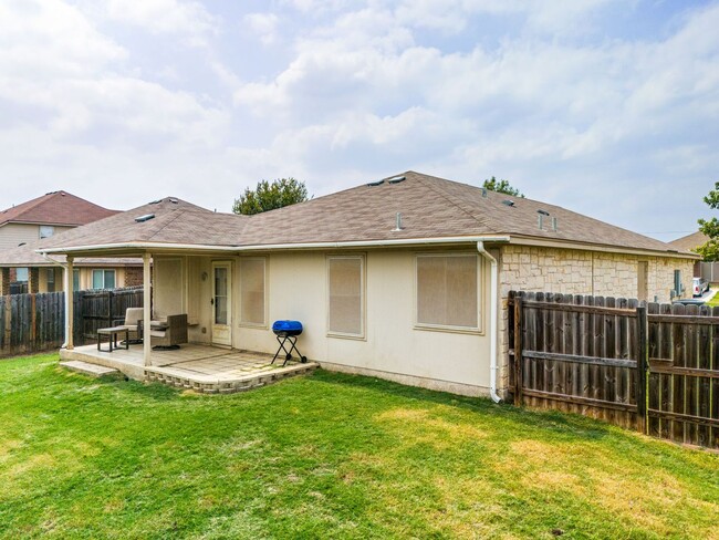 Building Photo - 5400 Birmingham Cir