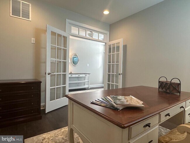 Building Photo - 30475 Madeira Ln