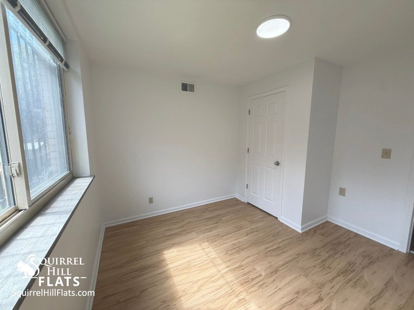 Building Photo - 5710 Phillips Ave