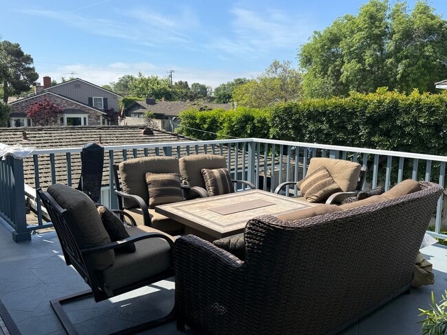 Building Photo - REMODELED 1 BEDROOM ADU IN PARK ESTATES