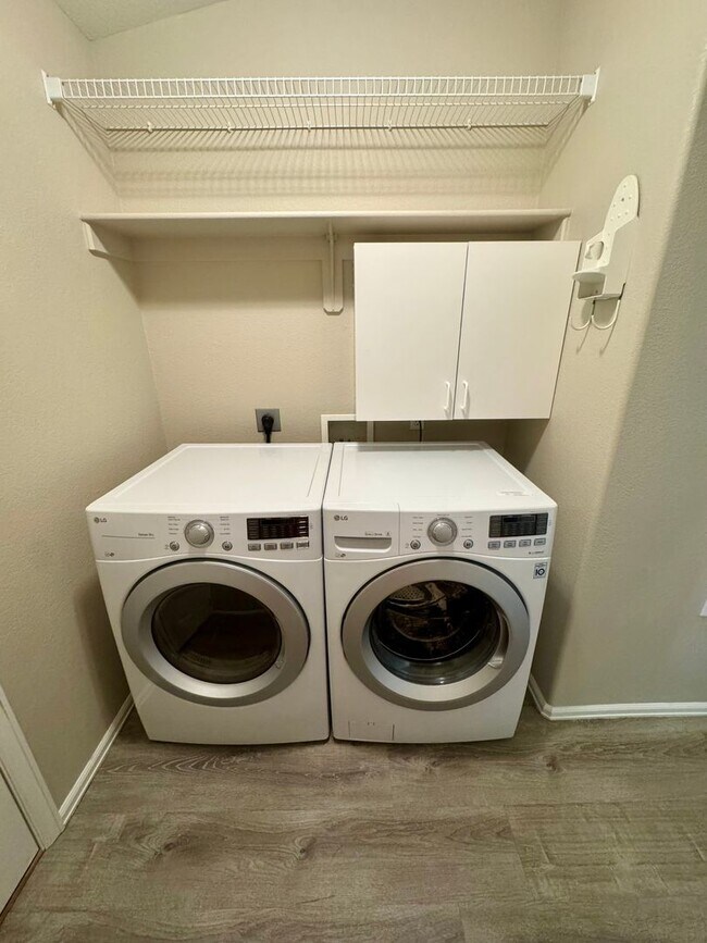 Building Photo - Beautiful home in Pulpit Rock with Stunning Mountain Views