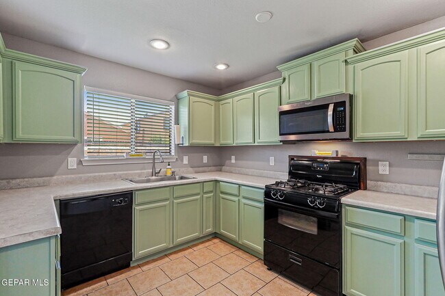Building Photo - 14260 Bluesky Point Ct