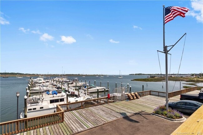 Building Photo - 47 Harbour View Pl