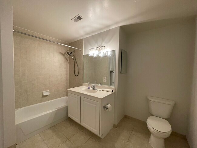 Building Photo - 350 G St SW