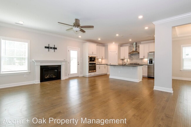 Building Photo - 4 br, 3 bath House - 135 Majestic Peak Dr