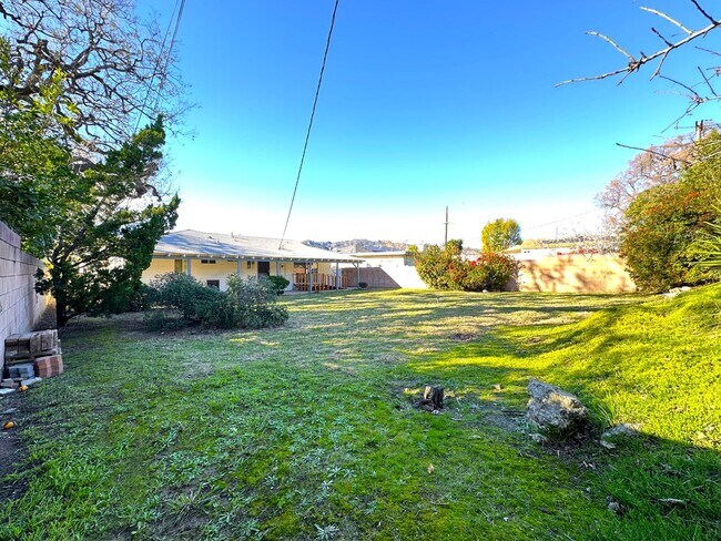 Building Photo - Modern Elegance and Tranquility: Remodeled...