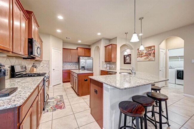 Building Photo - 5614 Glenfield Spring Ln