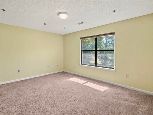 Building Photo - 510 Curtis St