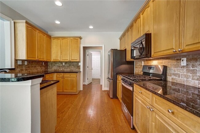 Building Photo - 115 Brookeivey Ln