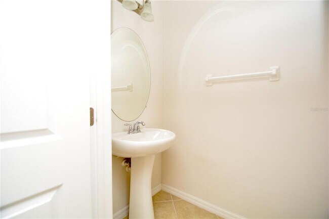 Building Photo - 7770 Moonstone Dr