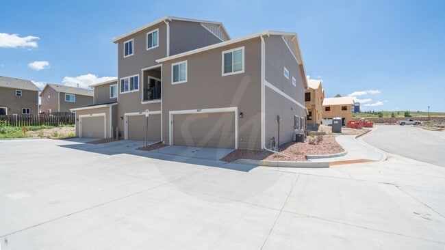 Building Photo - Great Townhome in Cumbre Vista