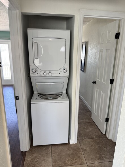 In Unit Laundry - 1805 Manasota Beach Rd