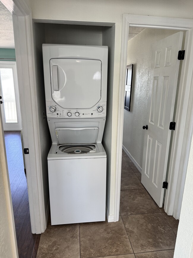 In Unit Laundry - 1805 Manasota Beach Rd