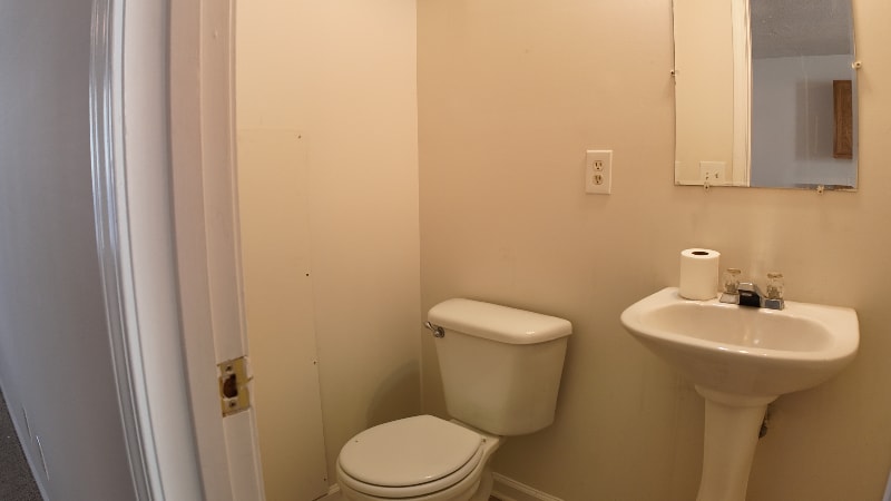 Building Photo - 221A Springfield Cir