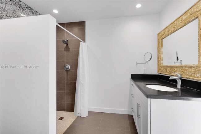 Building Photo - 13905 SW 78th Ct