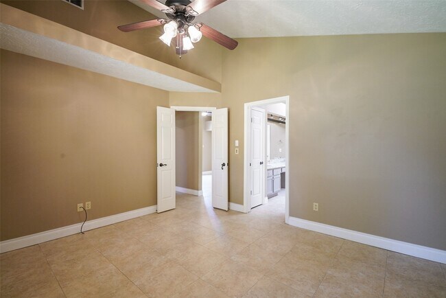 Building Photo - 3406 Cape Forest Dr