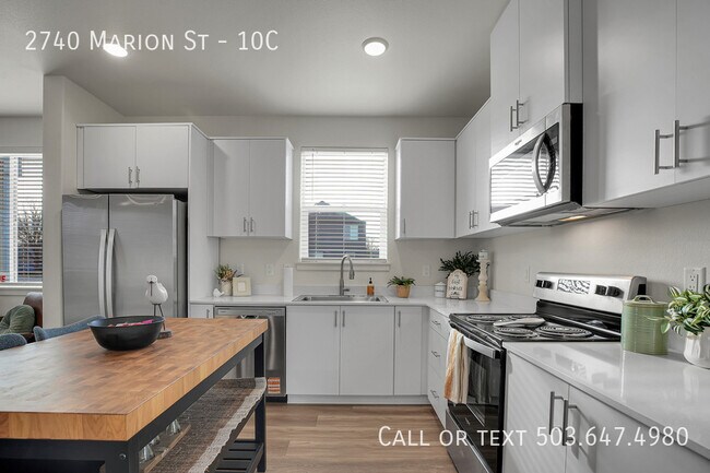 Building Photo - 2740 Marion St SE