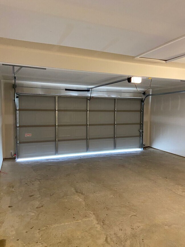 Building Photo - *NOW PRELEASING* Three Bedroom | Two Bath Home in Maumelle