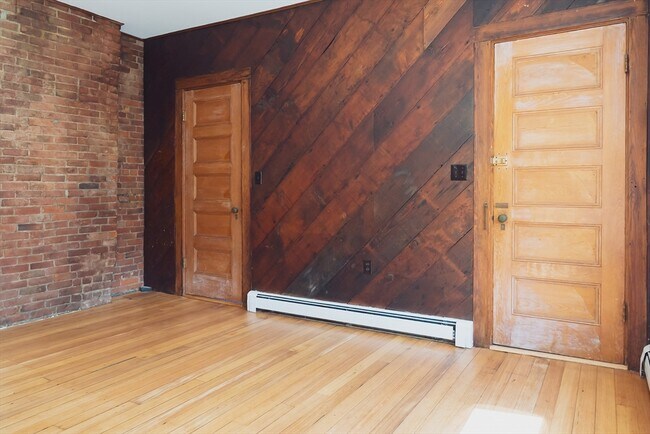 Building Photo - 41 Harvard St