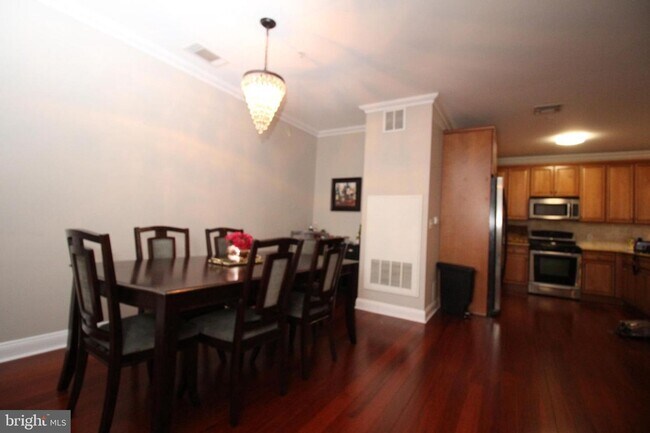 Building Photo - M Property Services