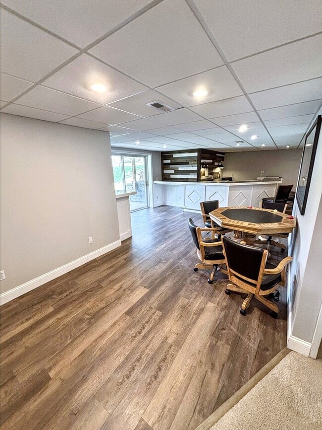 Building Photo - 813 Big Bend Woods Dr