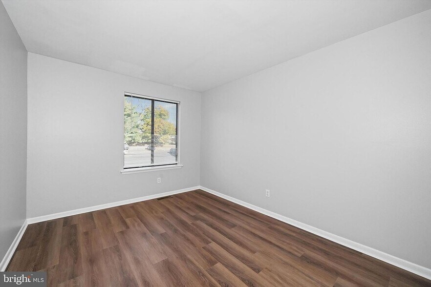 Building Photo - 4938 W Brigantine Ct