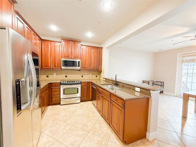 Building Photo - 5489 Baldwin Park St