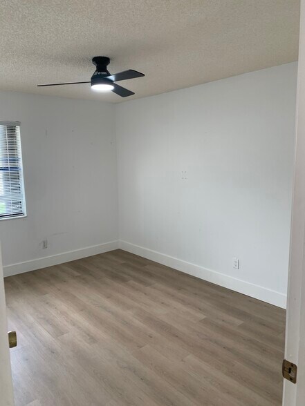 2025 SO FLO Real Estate Group 3532 NW 95th Terr - 3532 NW 95th Ter