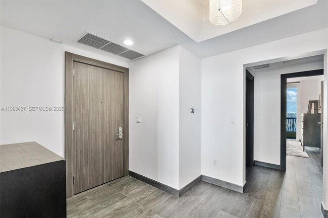 Building Photo - 17875 Collins Ave