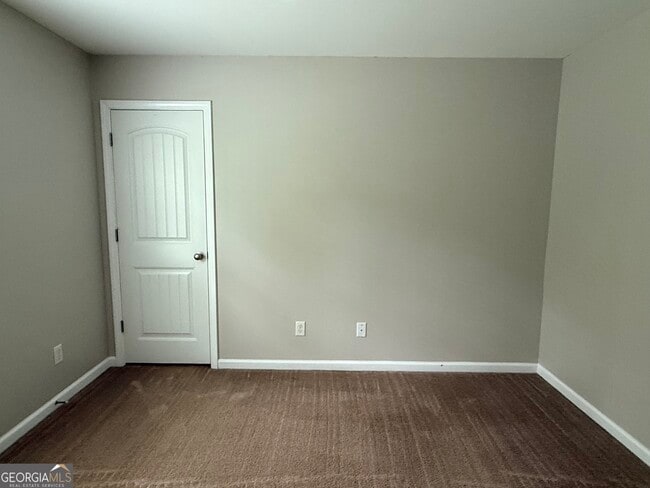 Building Photo - 122 Brooklet Cir