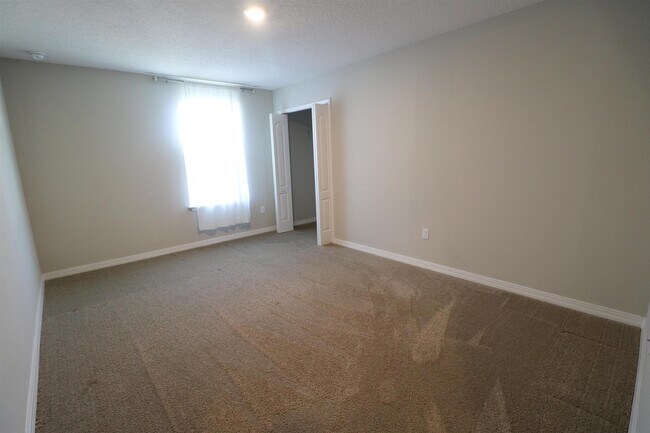 Building Photo - 554 Tumbled Stone Wy