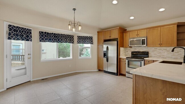 Building Photo - Charming 3BR Townhome in Colorado Springs