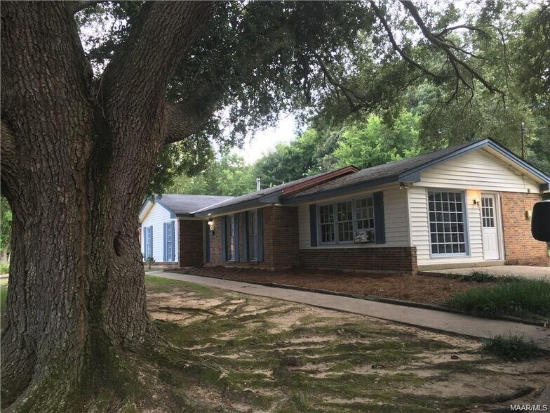 Building Photo - 826 Greg Dr