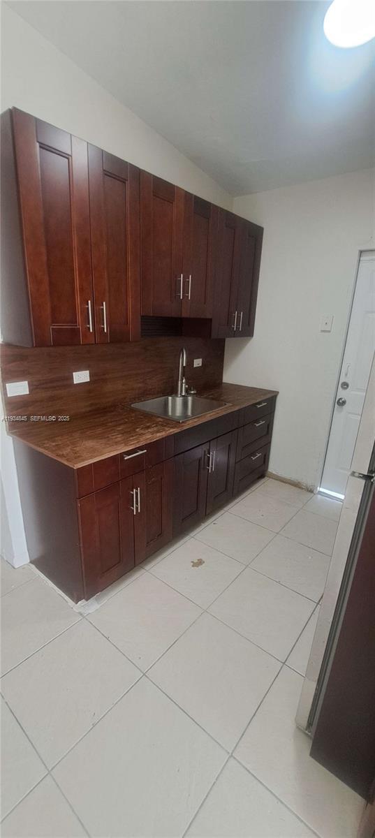 Building Photo - 3083 NW 32nd St