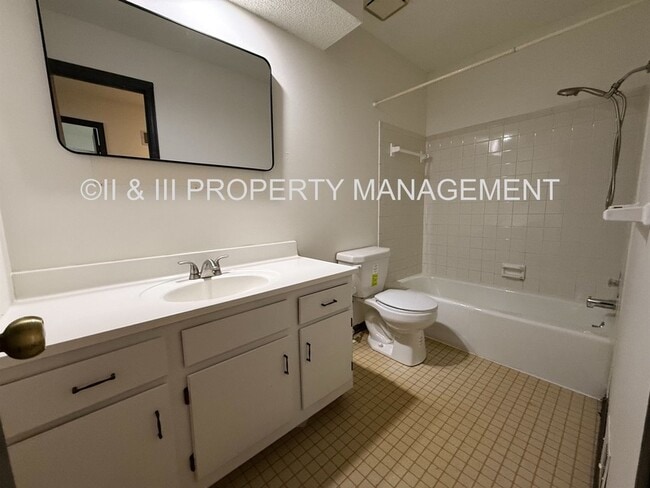 Building Photo - 9219 Central St