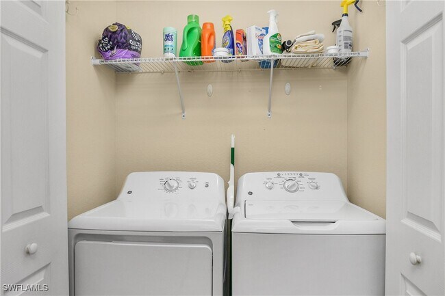 Building Photo - 9533 Avellino Wy