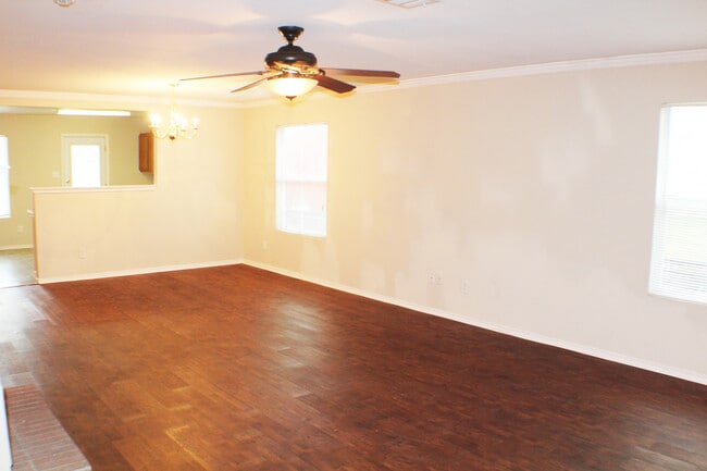 Building Photo - Great One story home in Enclave and Willow...