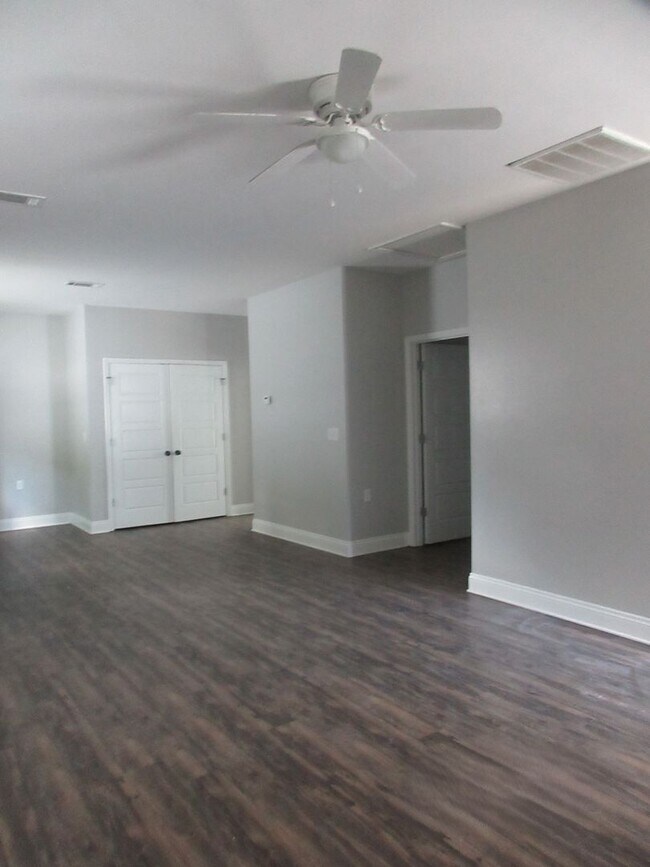 Building Photo - 101 Lacey Eden Ln